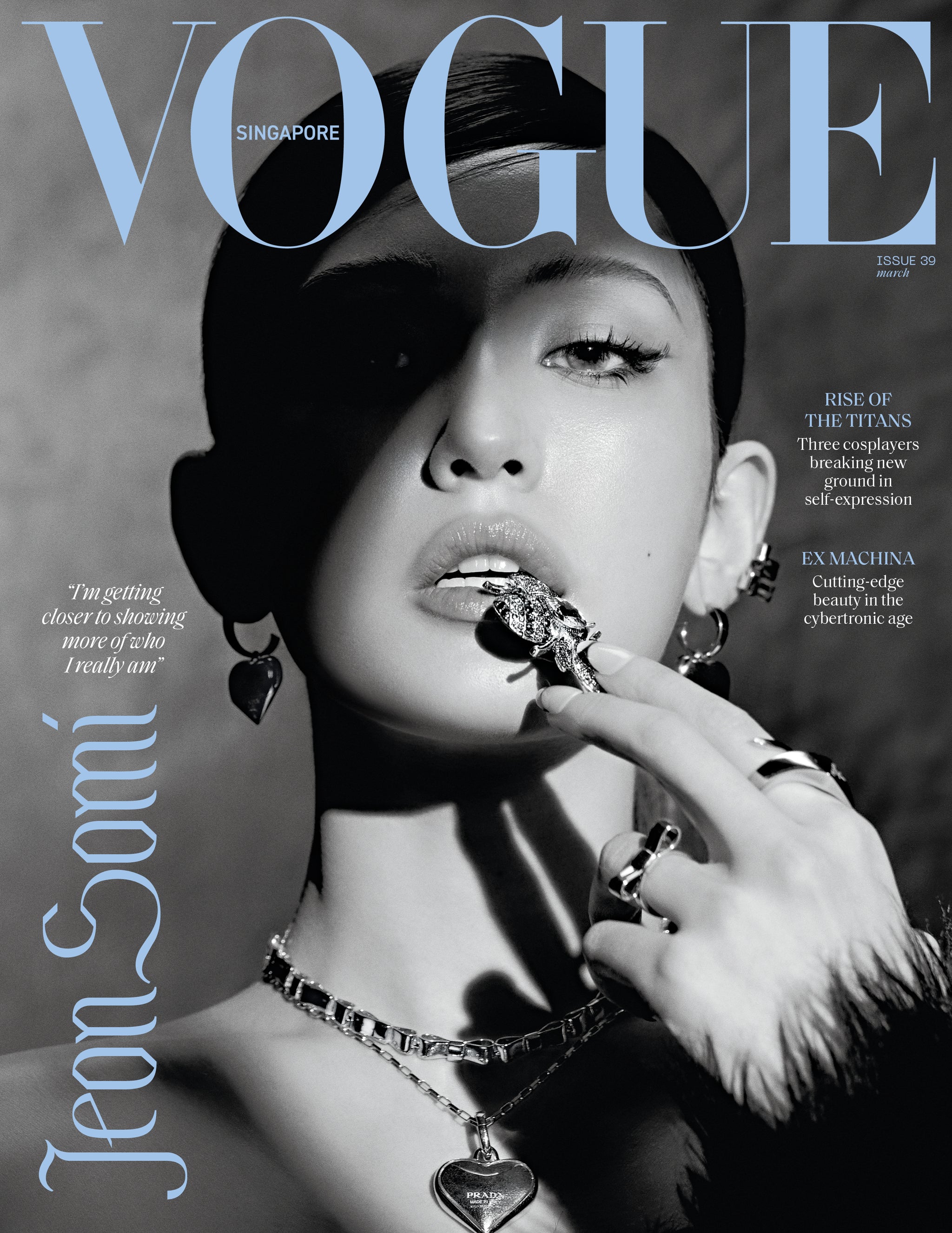 女性情報誌 Vogue Singapore Magazine October 2021 女性情報誌 Vogue Singapore Magazine October 2021 Vogue